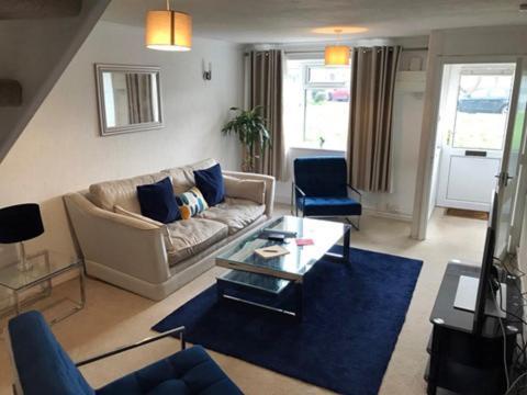 Kb99 Comfy 2 Bedroom House In Horsham, Pets Very Welcome With Easy Links To London And Gatwick Exterior foto